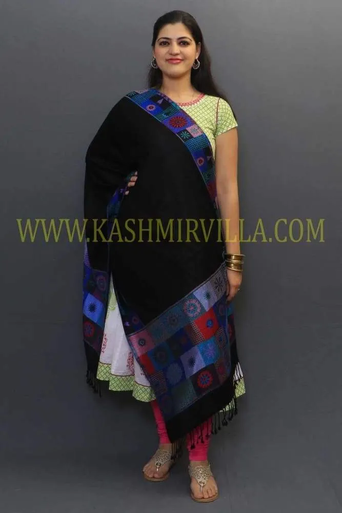 Delicate Wrap Along With Black Base And Highly Defined Borders Creates A Fabulous Impression.