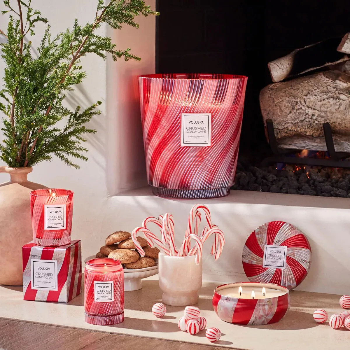 Small Jar Candle (Crushed Candy Cane)